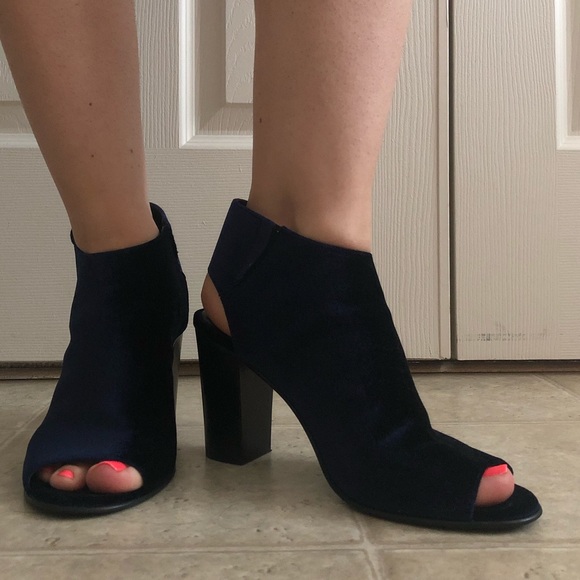 Blue velvet heels - Picture 3 of 4